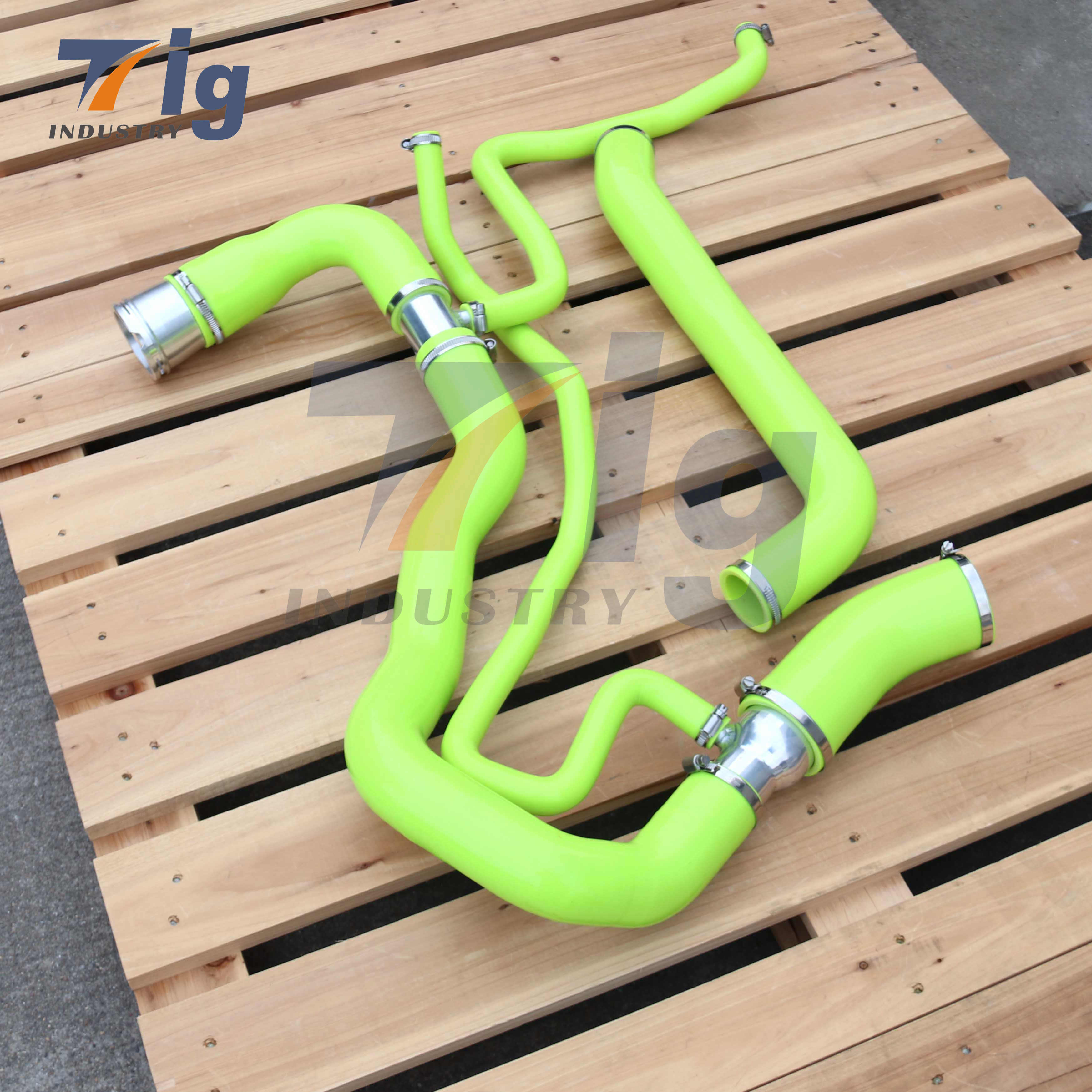 Chevrolet Silverado 2500 3500 GM 6.6L DURAMAX SILICONE UPPER LOWER COOLANT HOSE KIT 2011-2016