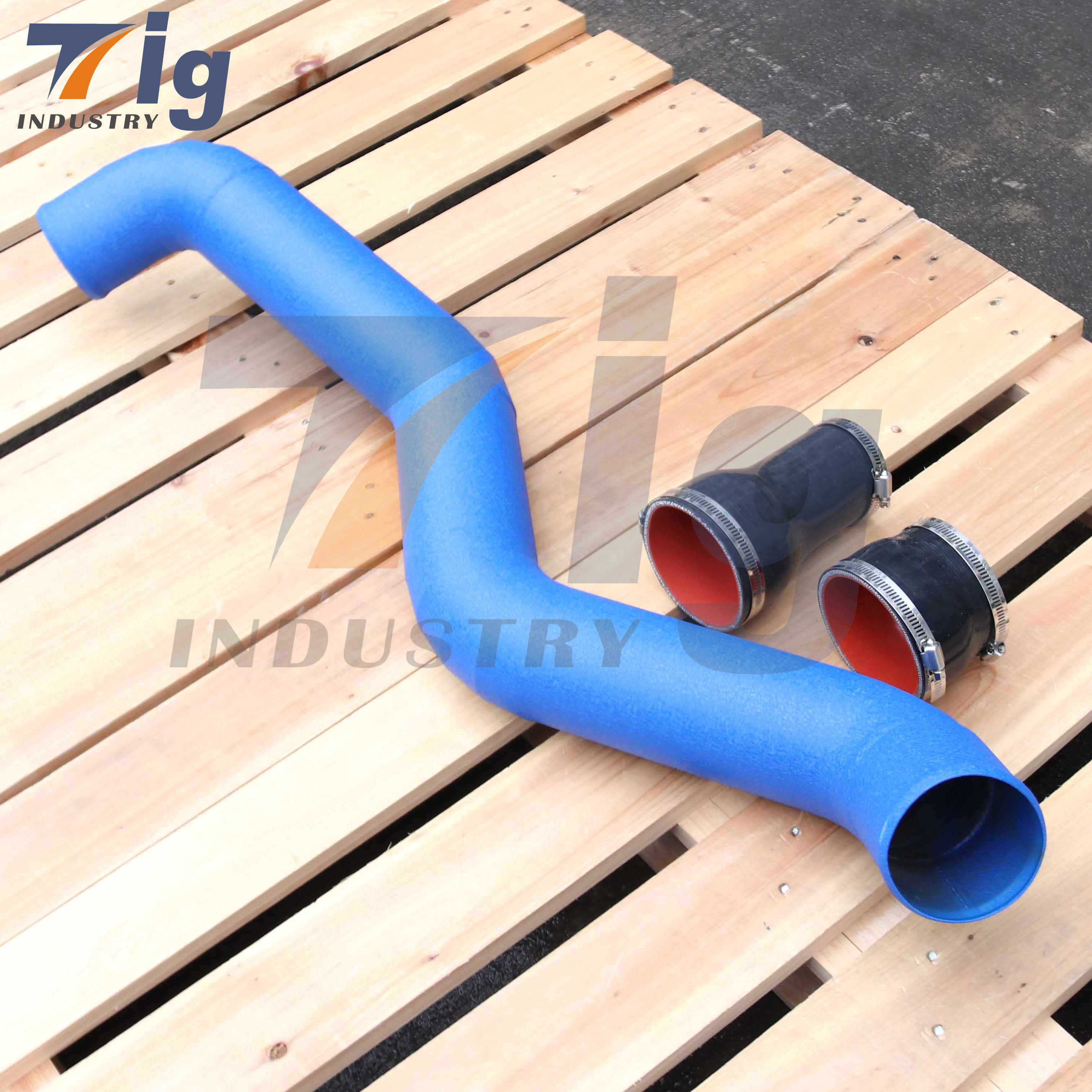 GM 6.6L DURAMAX HOT SIDE INTERCOOLER PIPE For Chevy GMC 2500 3500 11-16