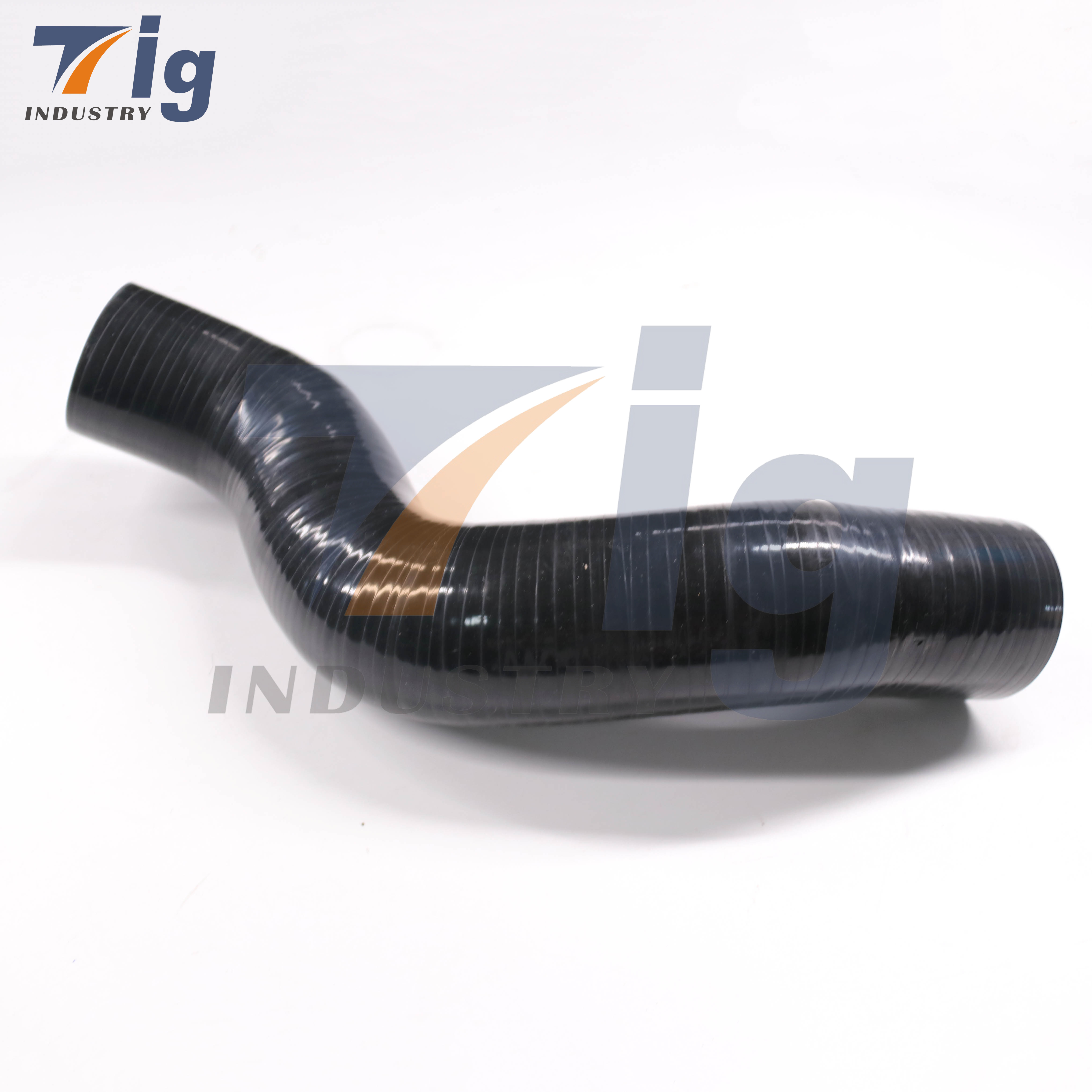 For Ford Everest 2.2L Cold Side Turbo Outlet Silicone Rubber Tube EB3G-6F073CF 2015+