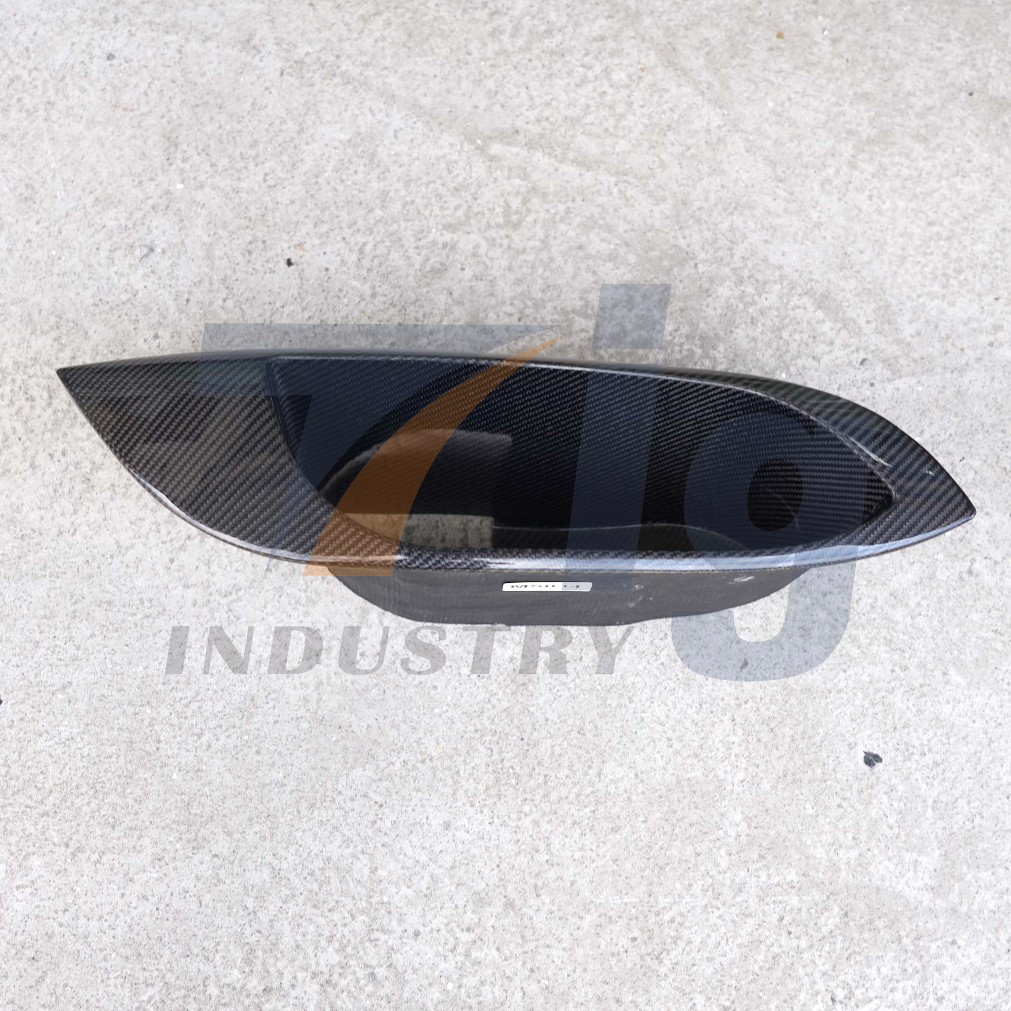 E92 Carbon Fiber Headlight Air Duct