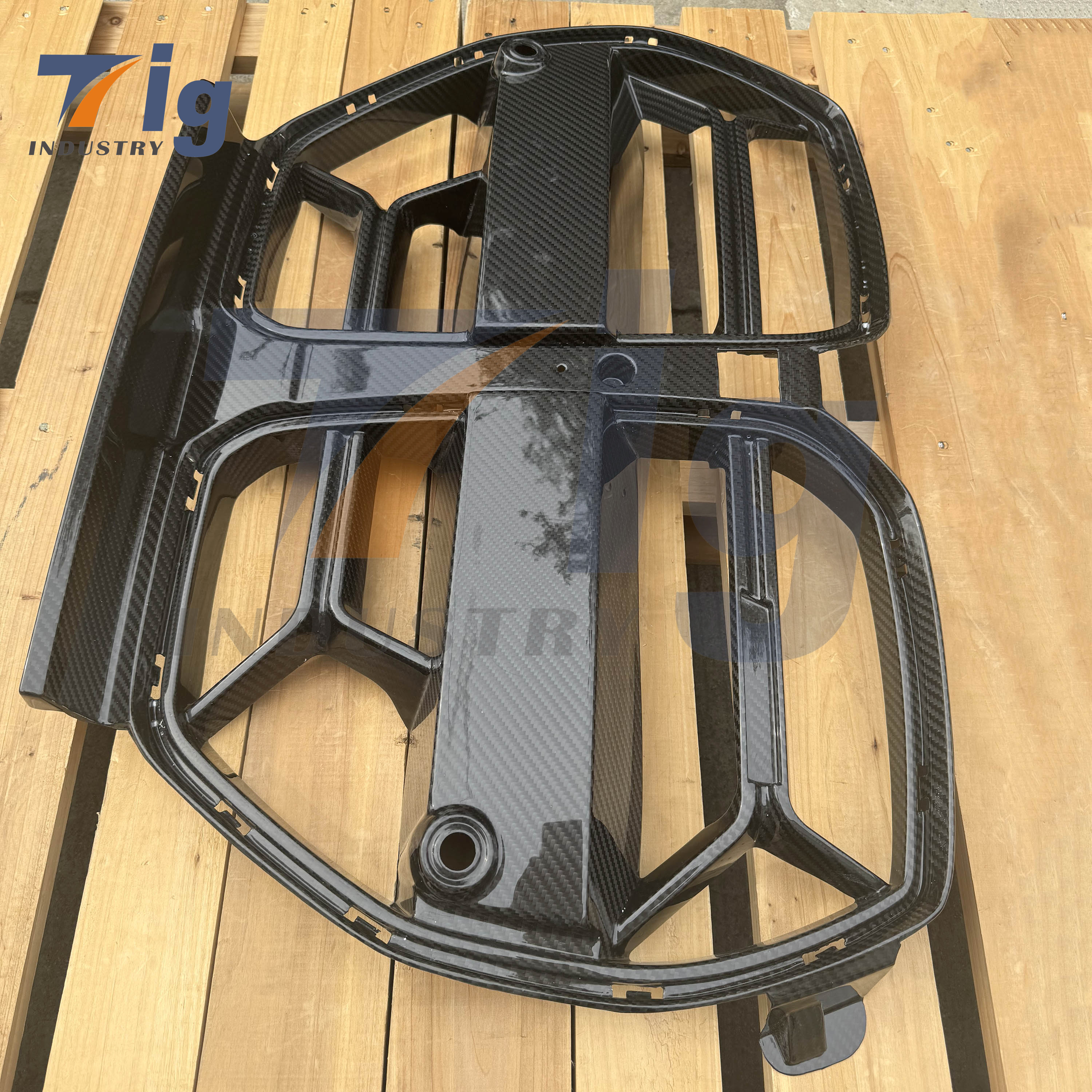 m3 g80 m4 g82 carbon frount  fiber grill