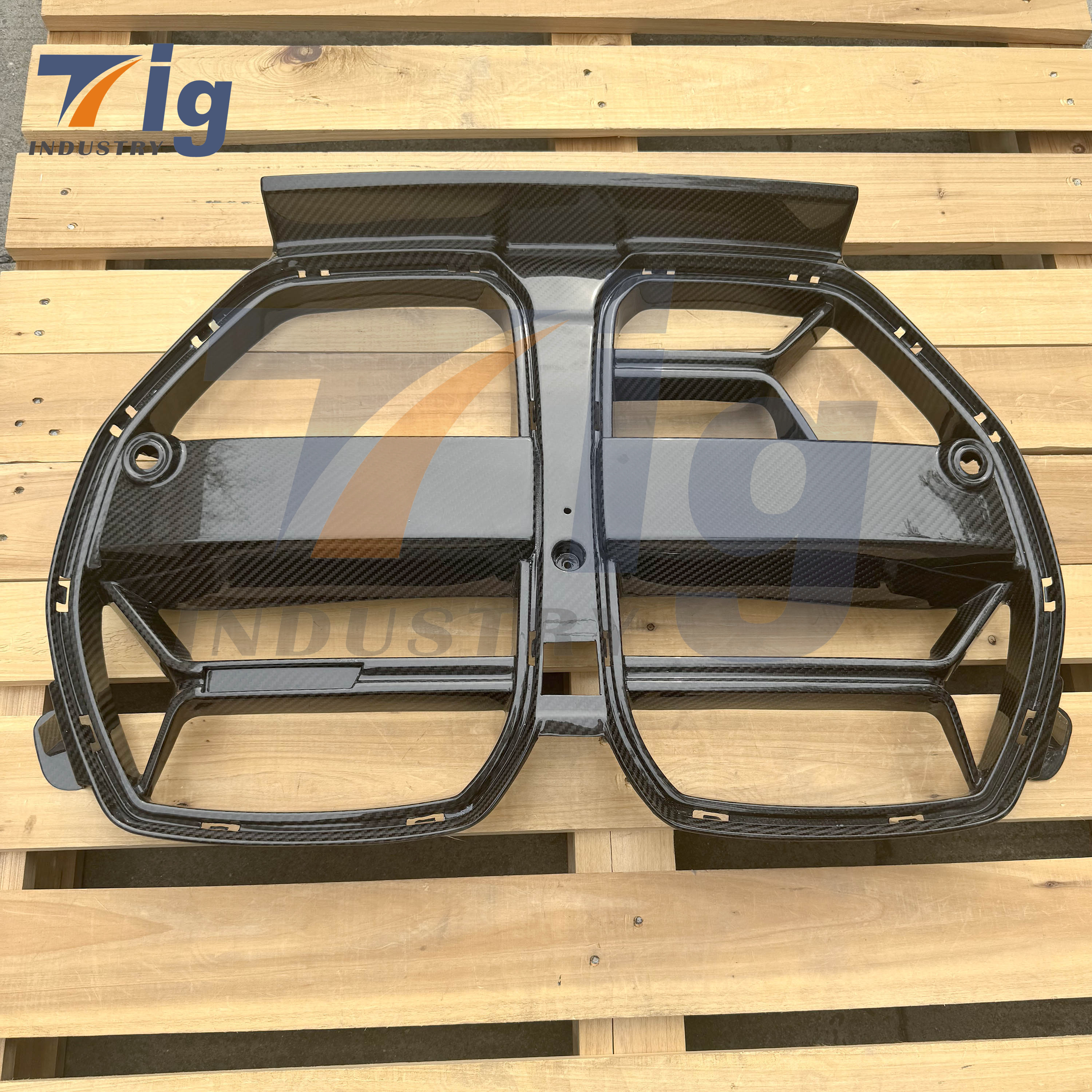 m3 g80 m4 g82 carbon frount  fiber grill with acc