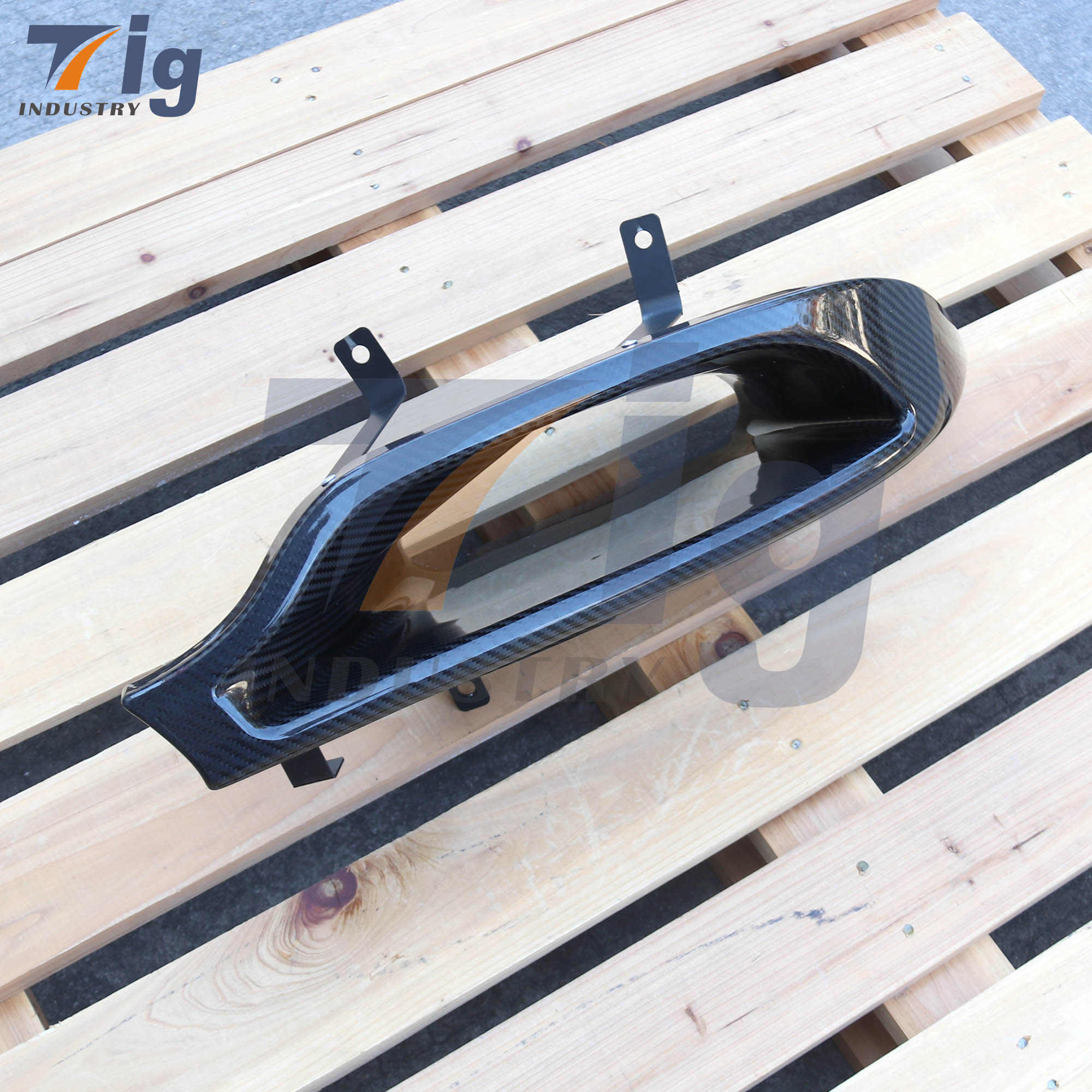 F8X F80 M3 M4 HeadLight Air Duct DRY CARBON FIBER HEADLIGHT DELETE