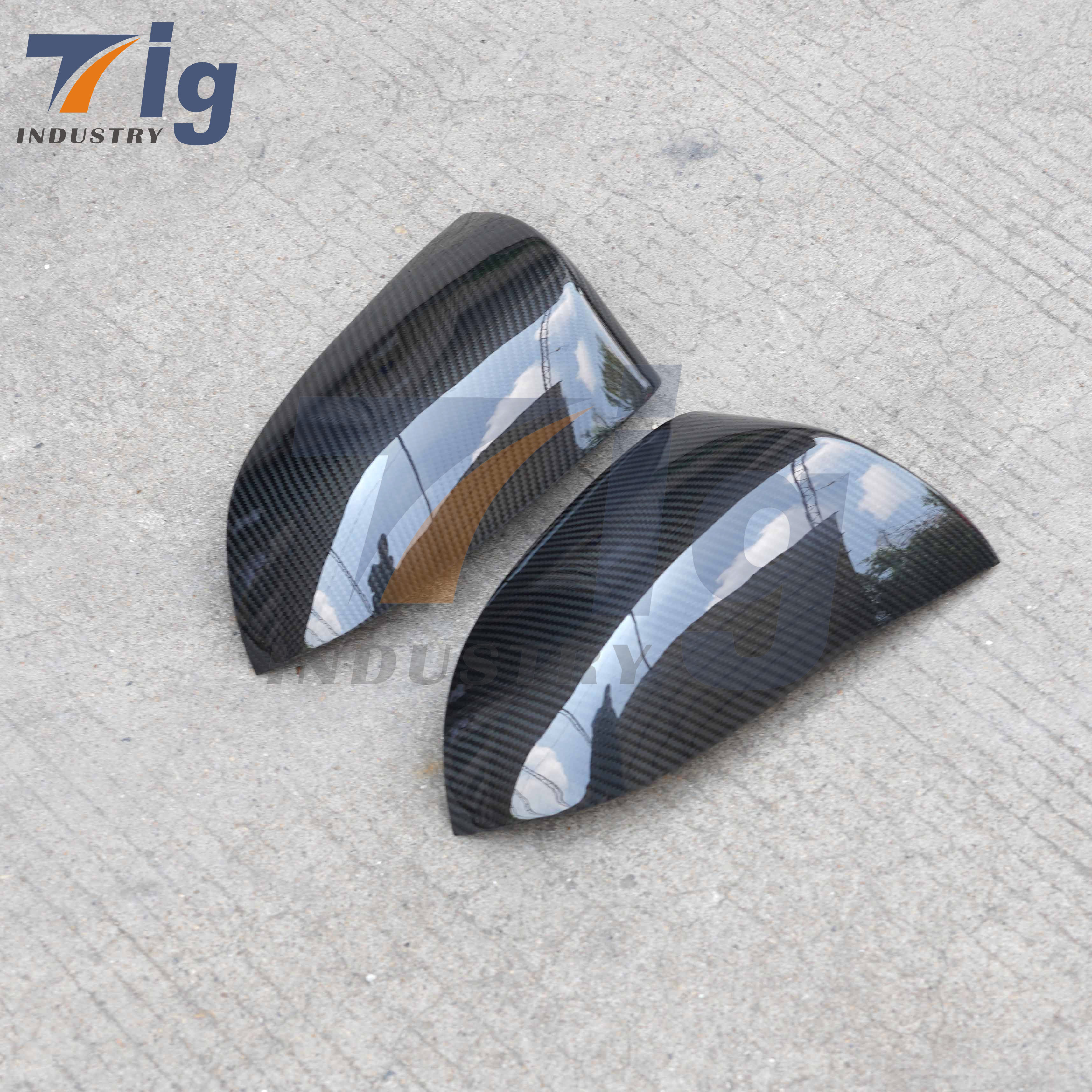 X5M X6M F85 F86 Dry Carbon Fiber Replacement Rearview Mirror Housing Cover Automotive Accessories