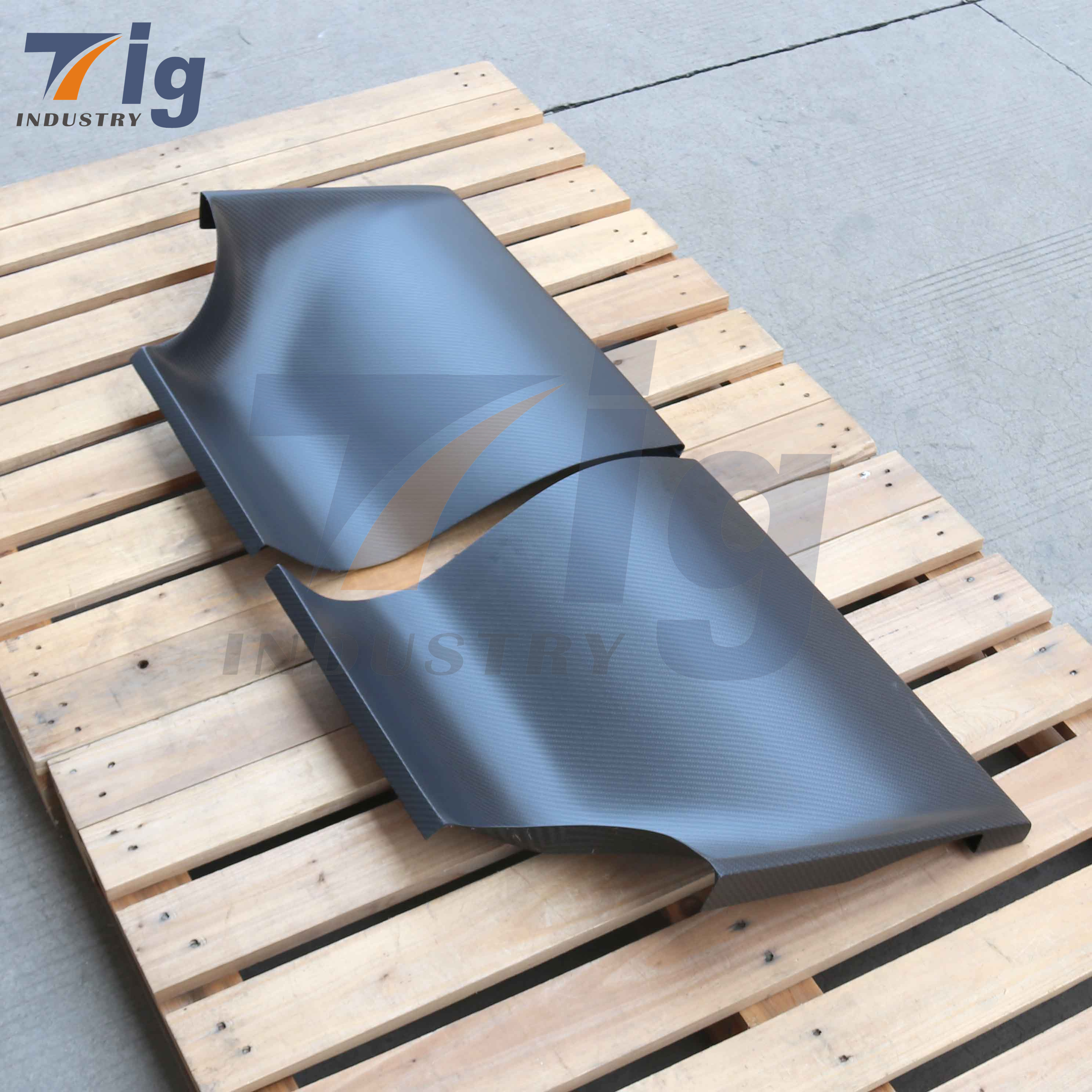 BMW M3 E92 Dry Carbon Fiber vehicle seat