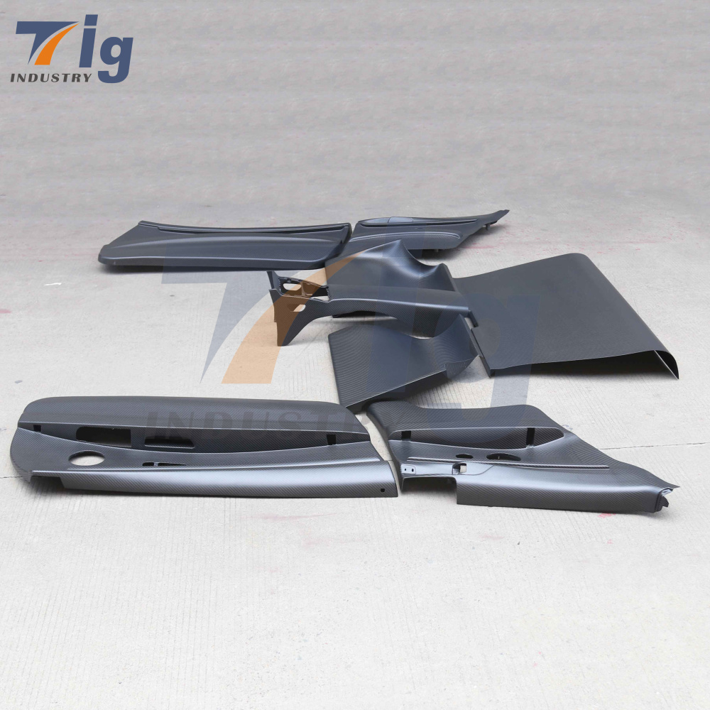 BMW M3 E92 Dry Carbon Fiber Door/backup plate/vehicle seat/Center console decoration