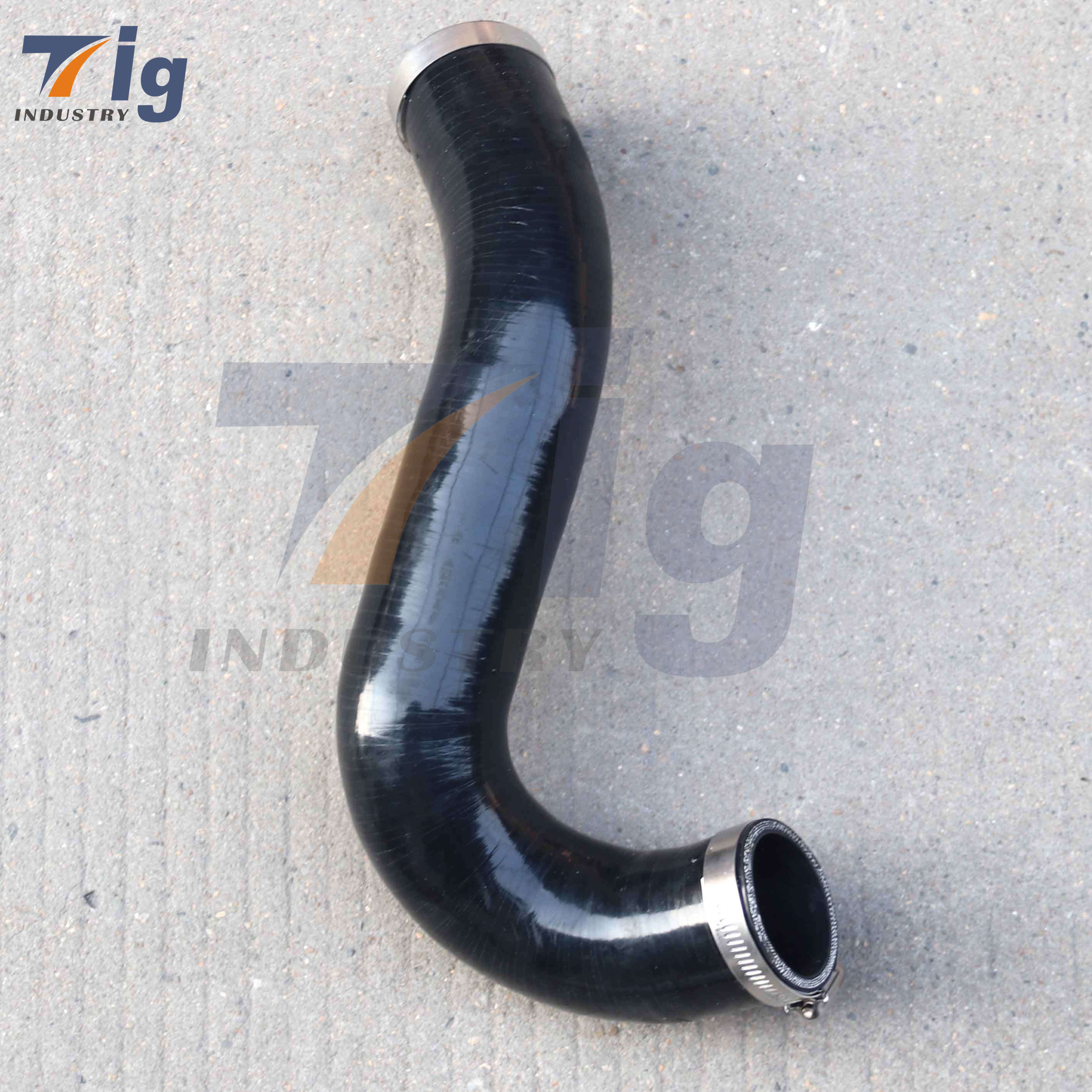 HOLDEN COLORADO 2.8L 2012-2013 HOT SIDE SILICONE UPGRADE HOSE