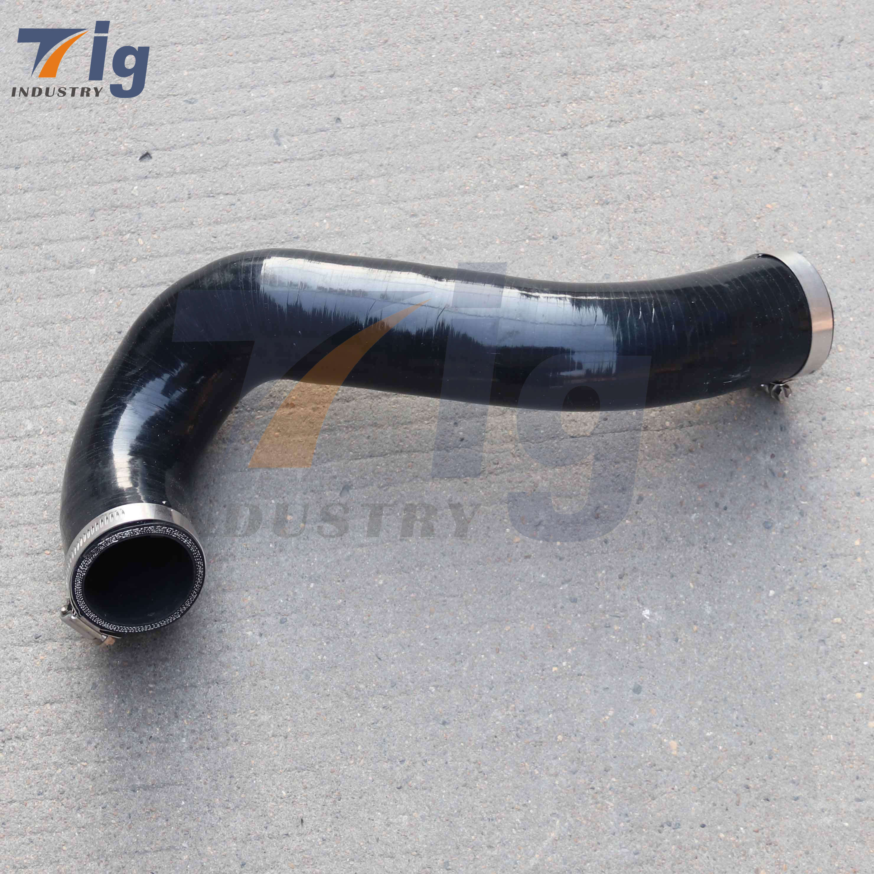 HOLDEN COLORADO 2.8L 2012-2013 HOT SIDE SILICONE UPGRADE HOSE