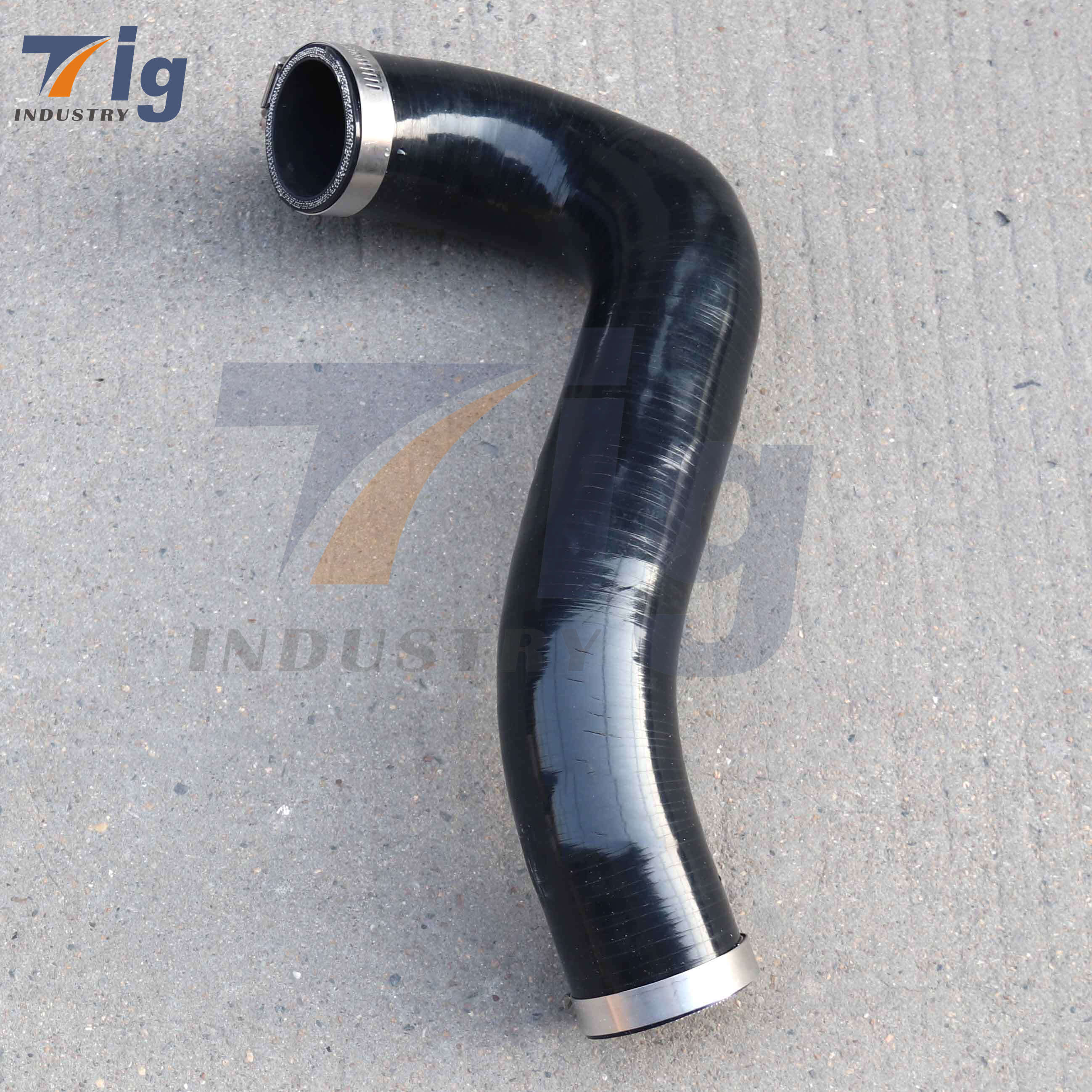 HOLDEN COLORADO 2.8L 2012-2013 HOT SIDE SILICONE UPGRADE HOSE