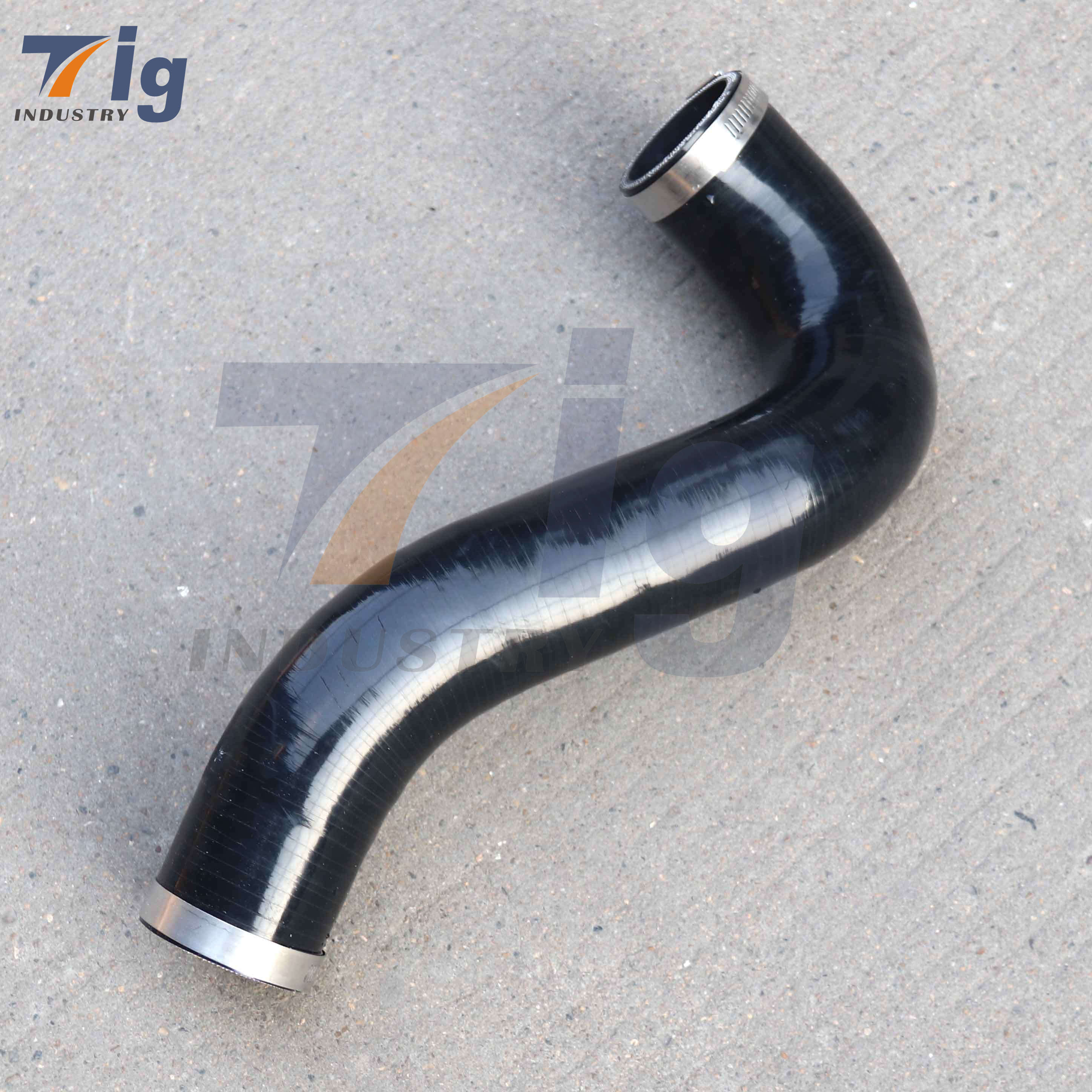 HOLDEN COLORADO 2.8L 2012-2013 HOT SIDE SILICONE UPGRADE HOSE