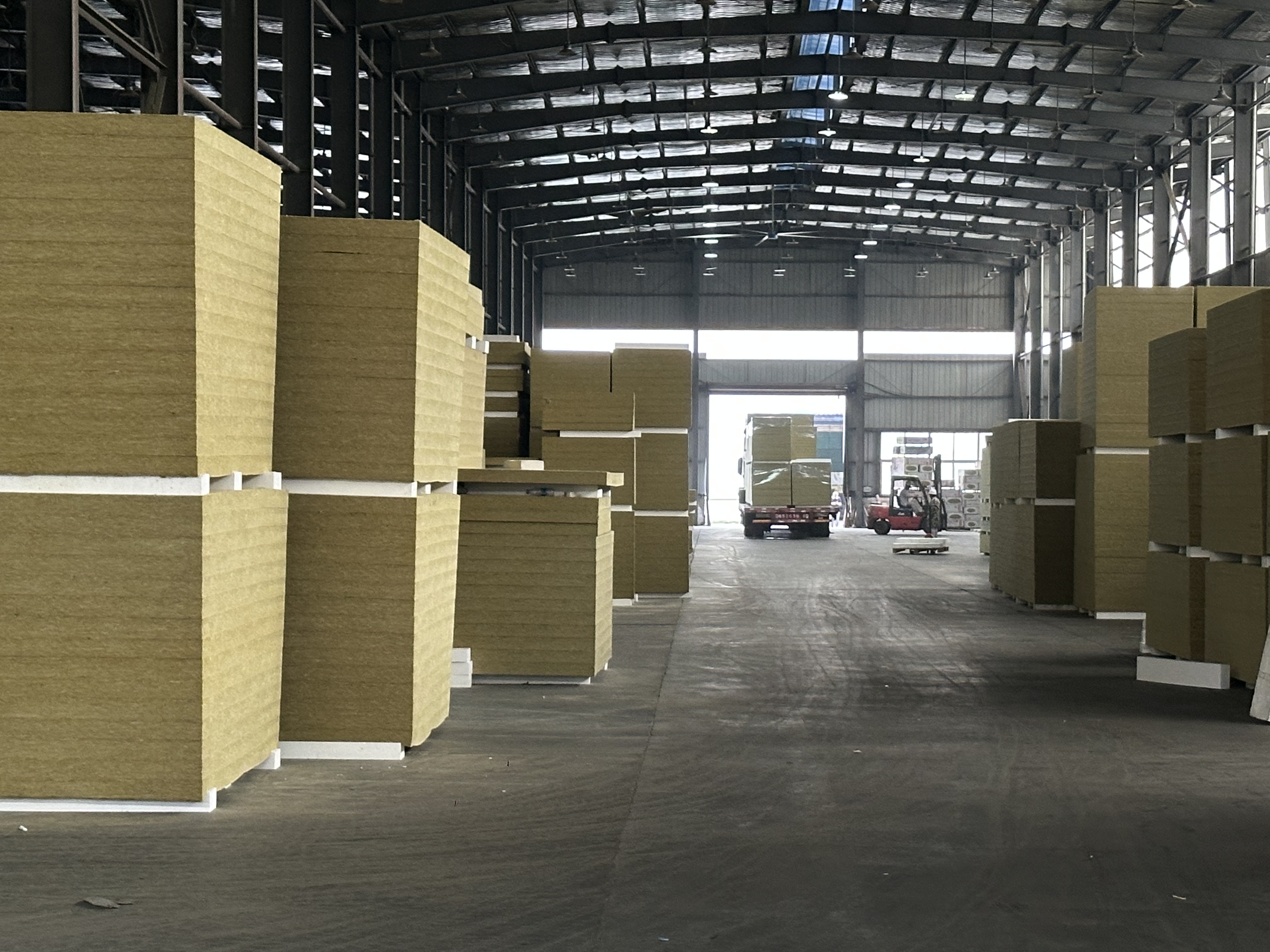 Warehouse | Rock Wool Board for Curtain Wall Infill Insulation| LiLuan Technology