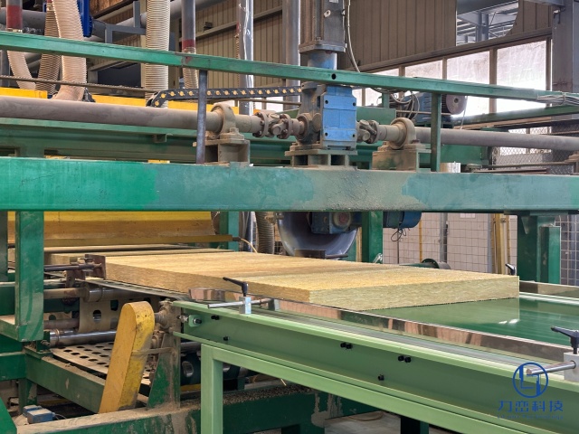 Automated production line manufacturing high-density rock wool boards for slab insulation at Liluan factory