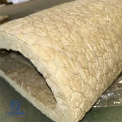 Close-up of rock wool blanket fiber texture and thickness showing dense structure for high-temperature industrial insulation - Liluan Technology