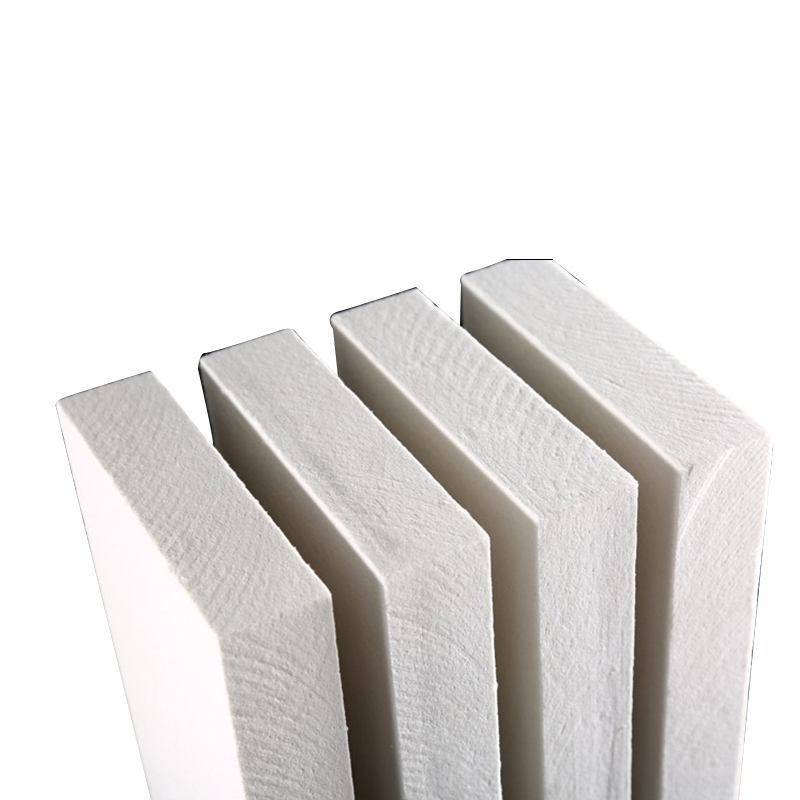 Close-up of aluminum silicate boards showing thickness and fibrous texture – high-performance high-temperature insulation by Liluan Technology