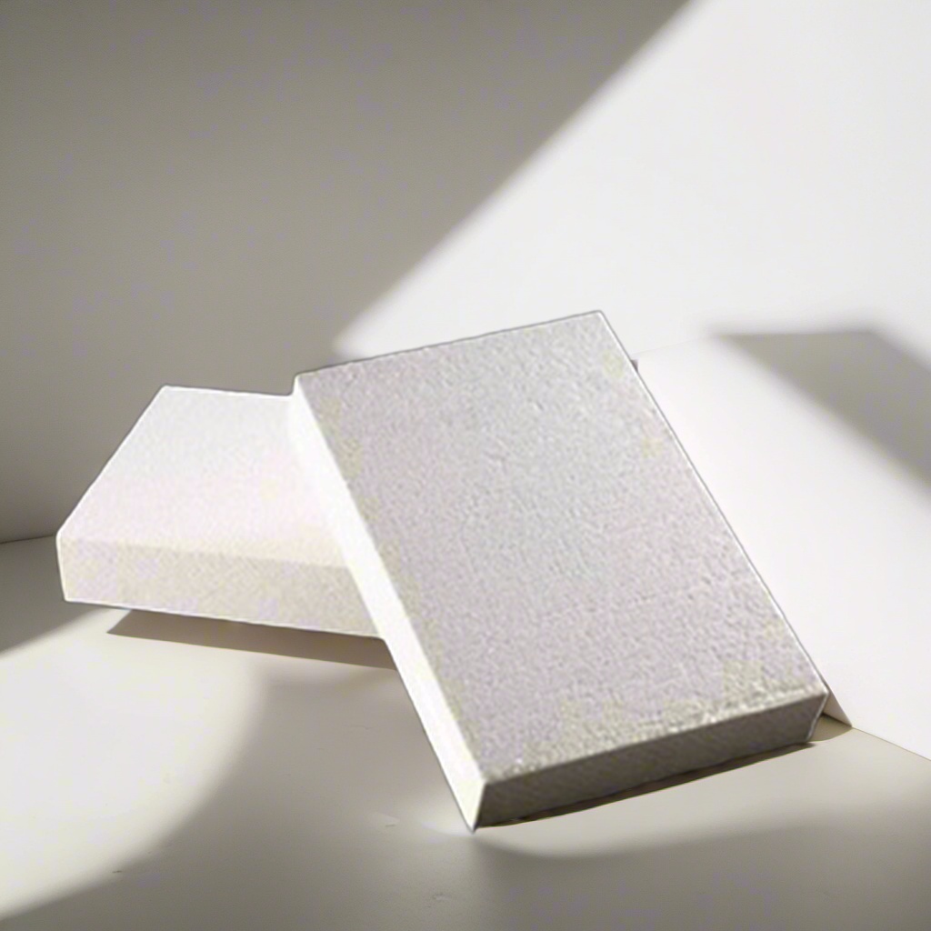 Two aluminum silicate boards – lightweight high-temperature thermal insulation material by Liluan Technology