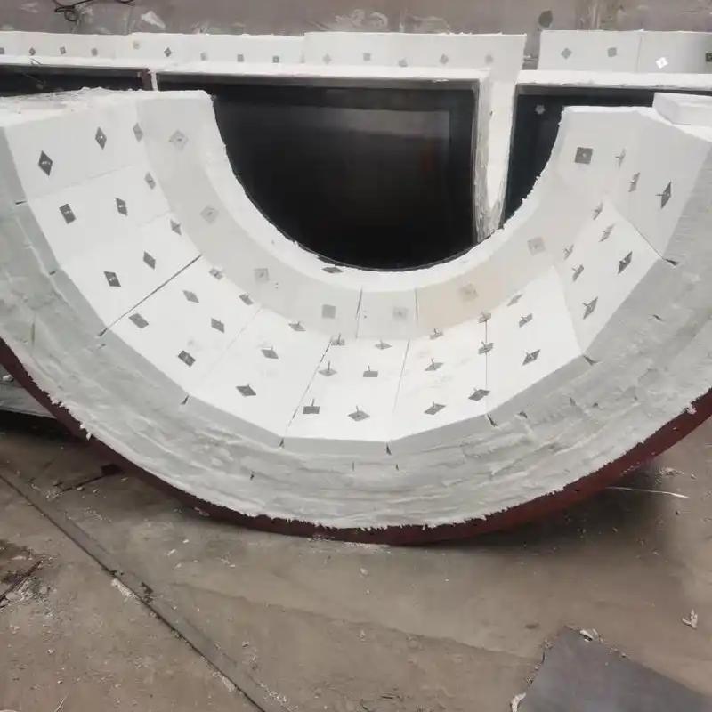Curved aluminum silicate modules forming semi-circular furnace or kiln lining – custom high-temperature insulation modules by Liluan Technology