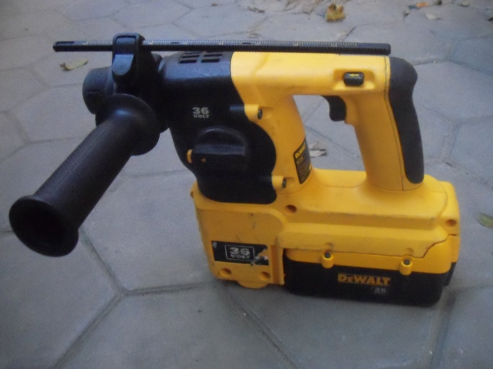 DeWalt DC234 cordless 36 volt SDS plus drill with 1 x Li-Ion battery