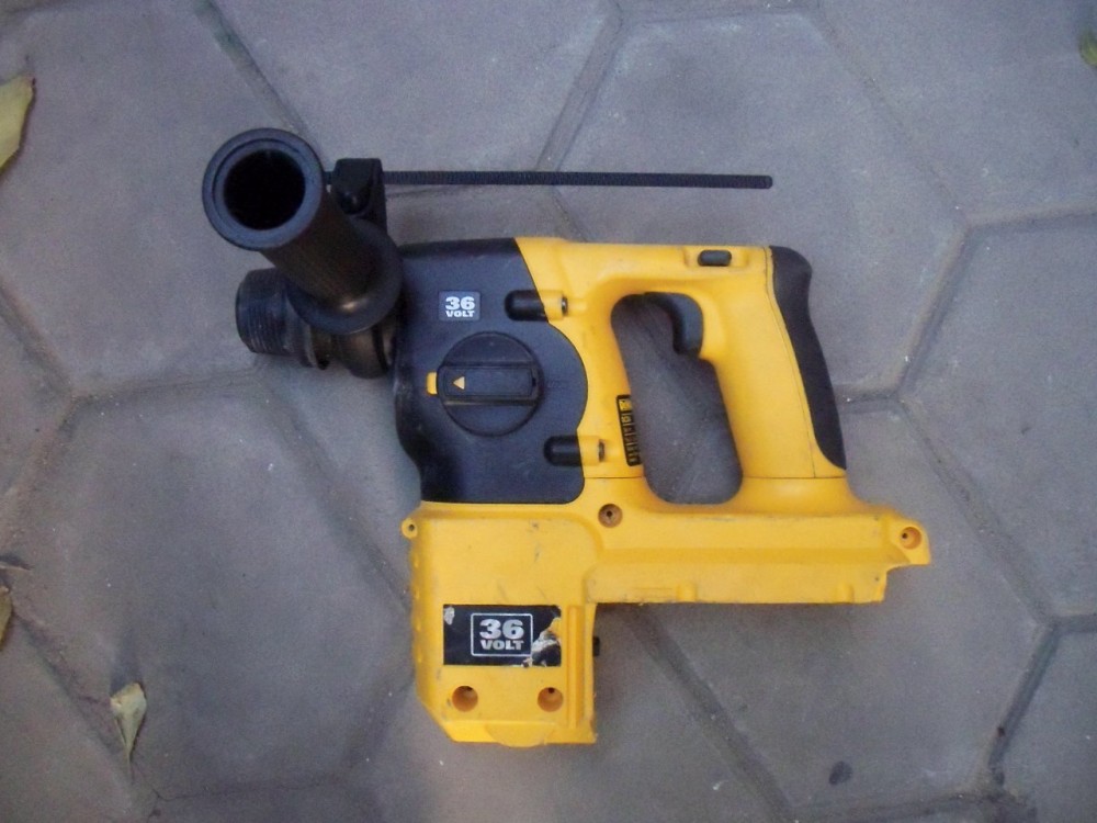 DEWALT Cordless 36v SDS Heavy Duty Rotary Hammer Drill DC233