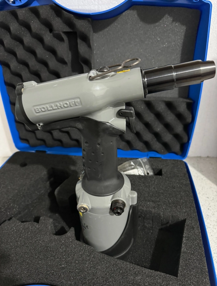 BOLLHOFF Pneumatic Rivet Nut Tool P2007