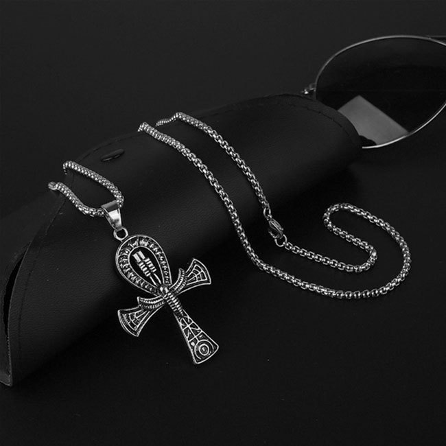 2021 new fashion mens alloy necklace hip hop and rock style plating silver necklace for clothes accessaries skull jewelry