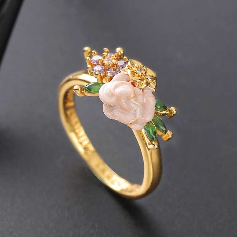 2021 new arrival ring flower rhinestone geometric ring distortion irregular gold color zirconium diamond ring for women and gi