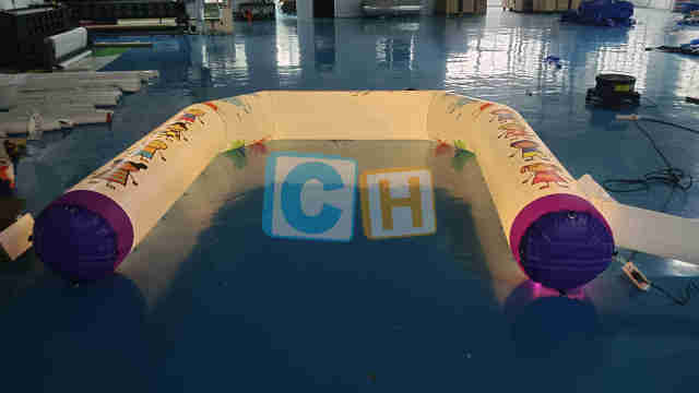 Inflatable White Lighted Arch