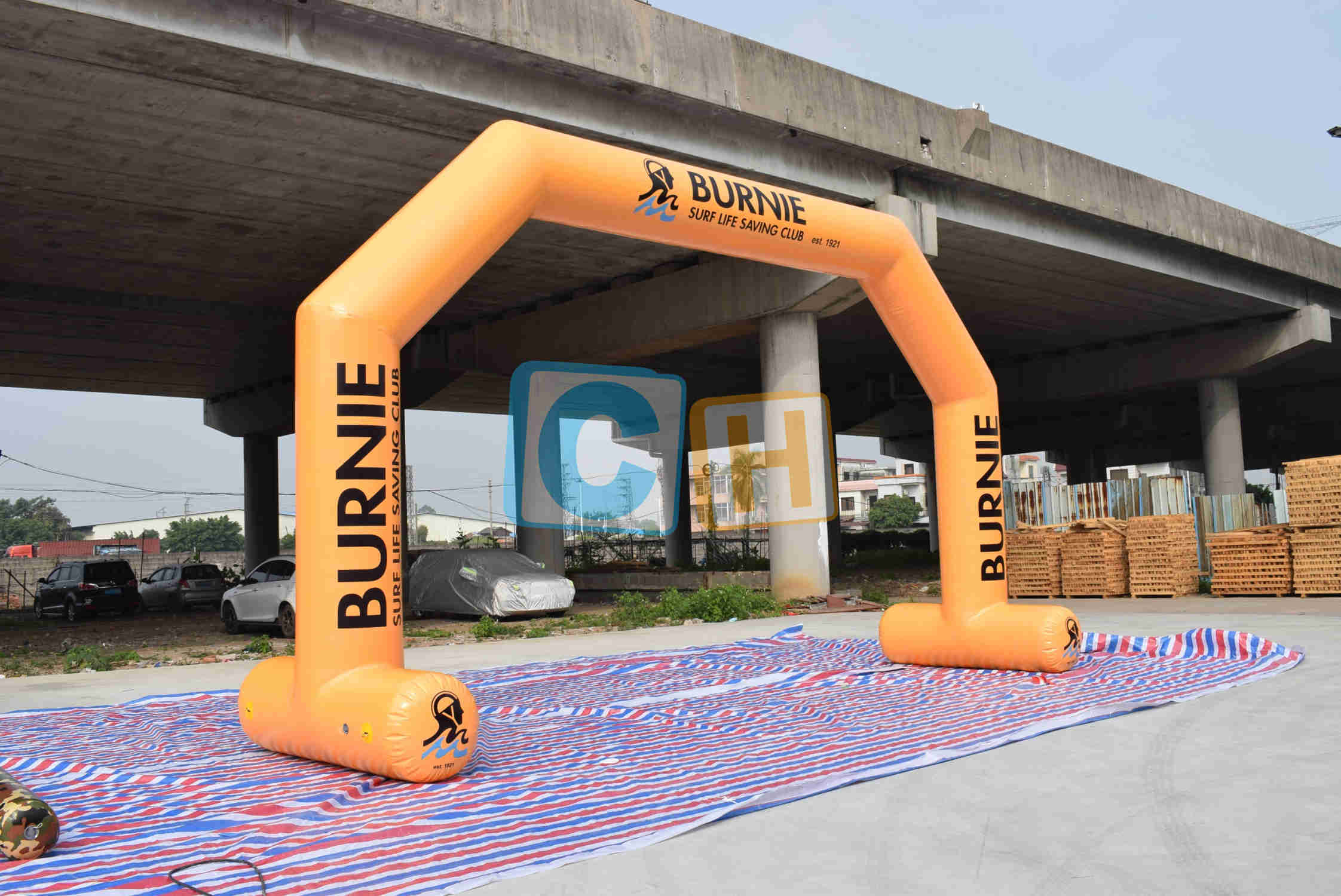 Inflatable Yellow Arch
