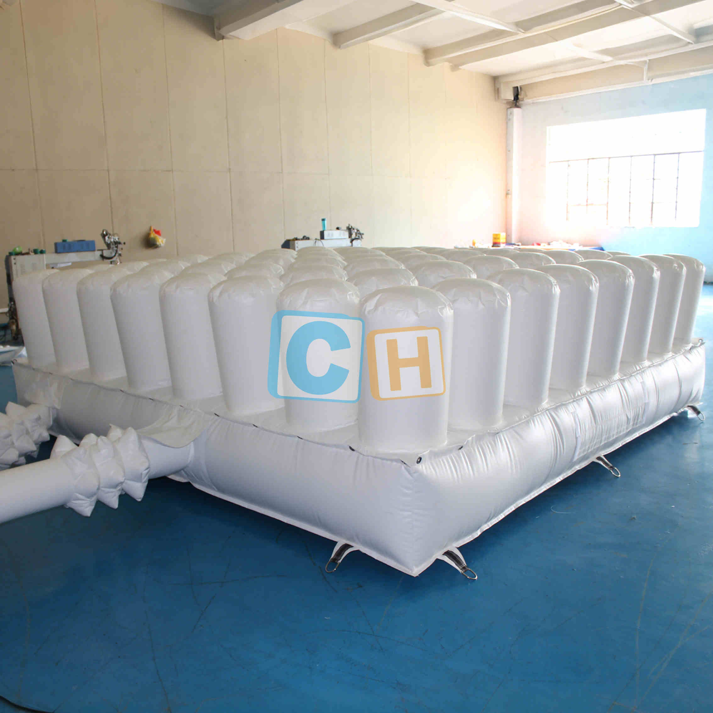 Inflatable White Game Protective Pad