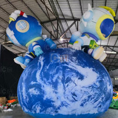 Custom Giant Inflatable Astronaut Activity Decoration