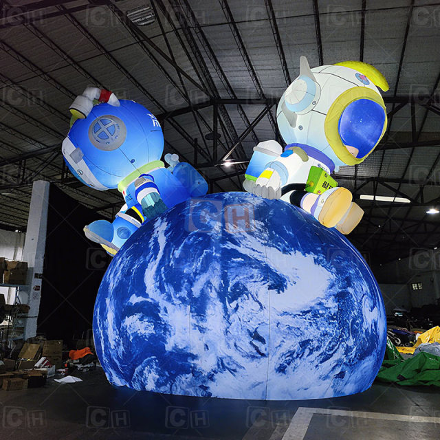 Custom Giant Inflatable Astronaut Activity Decoration