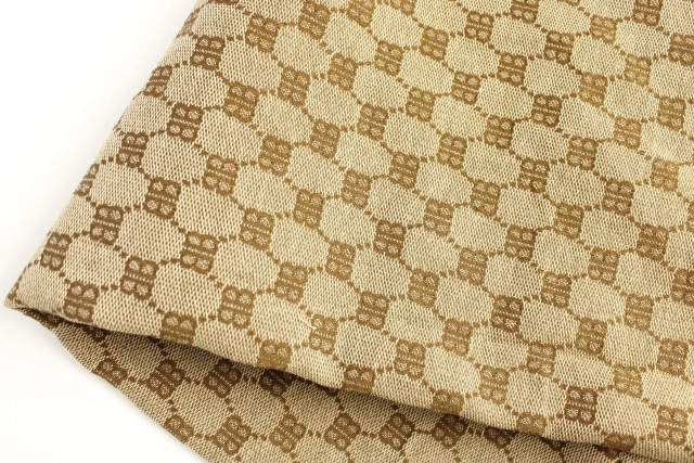 100%polyester  suitable for coat and pants and skirt 6.6 oz  China factory Jacquard fabric
