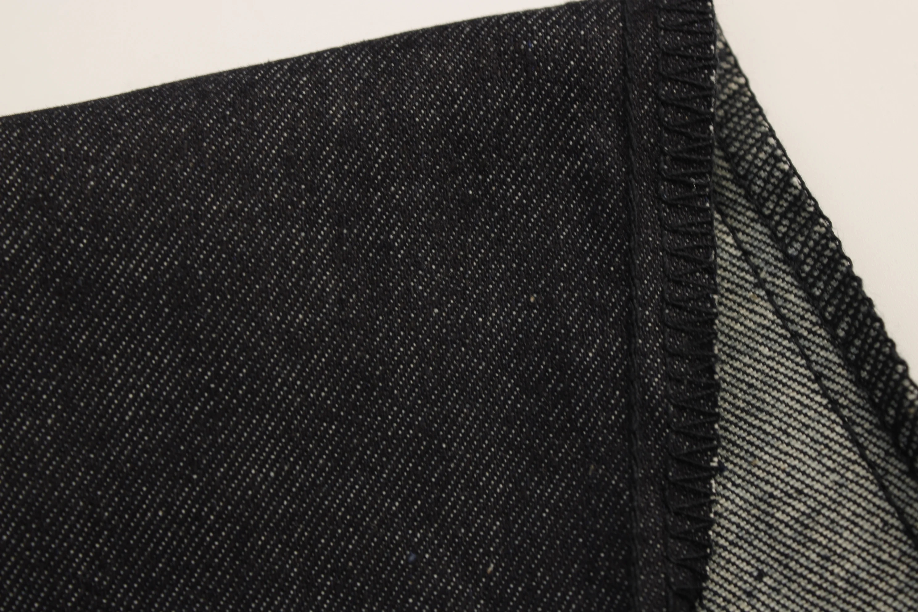 Top Quality Workable Price 11oz Big Wide 180cm Comfortable Stretch Dark Blue Warp Slub Denim Fabric for men's Jeans