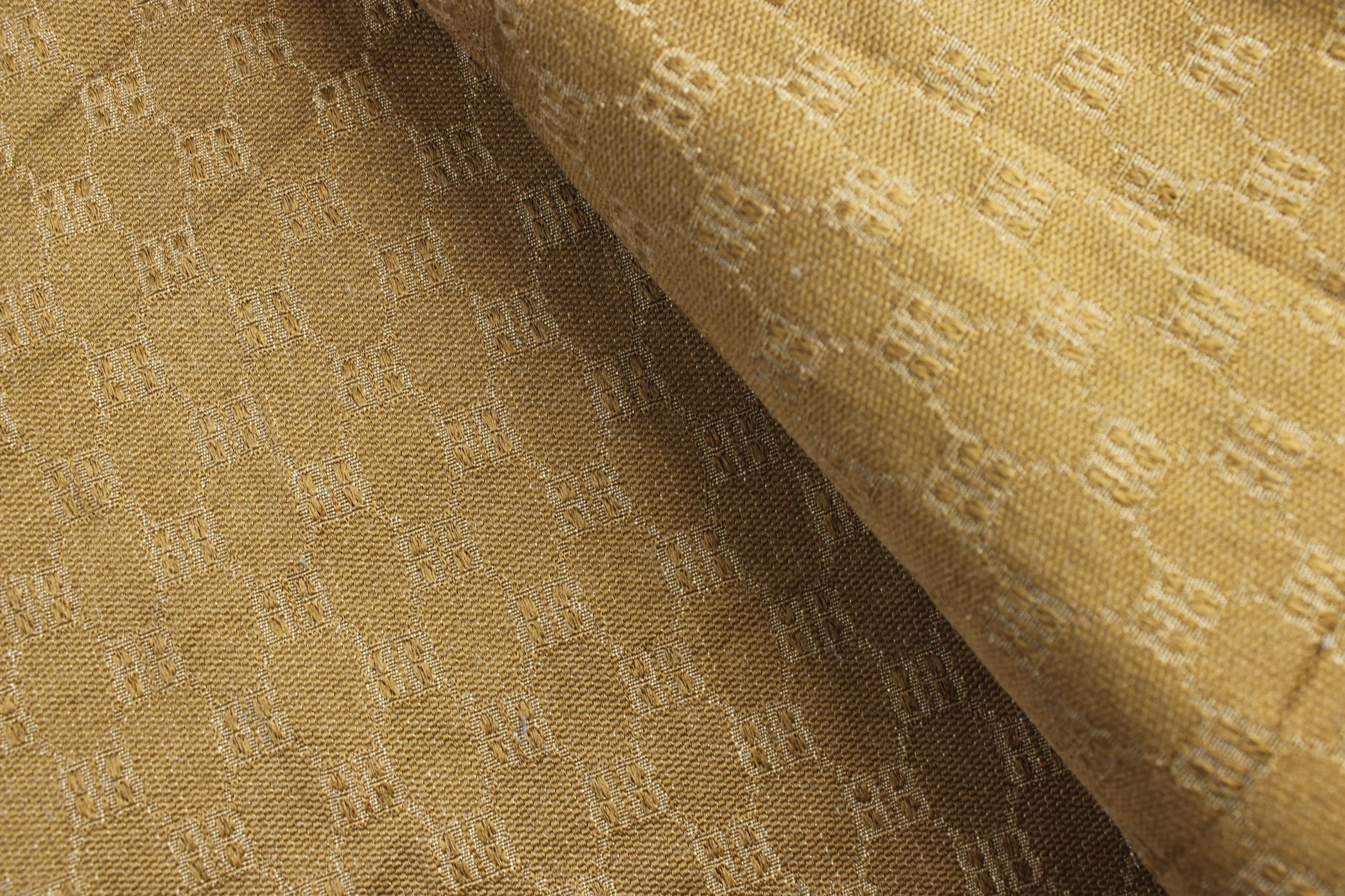 Top Quality Low Discounted Price 6.6 oz   Khaki color  for clothing and pants 100%  polyester Fabric
