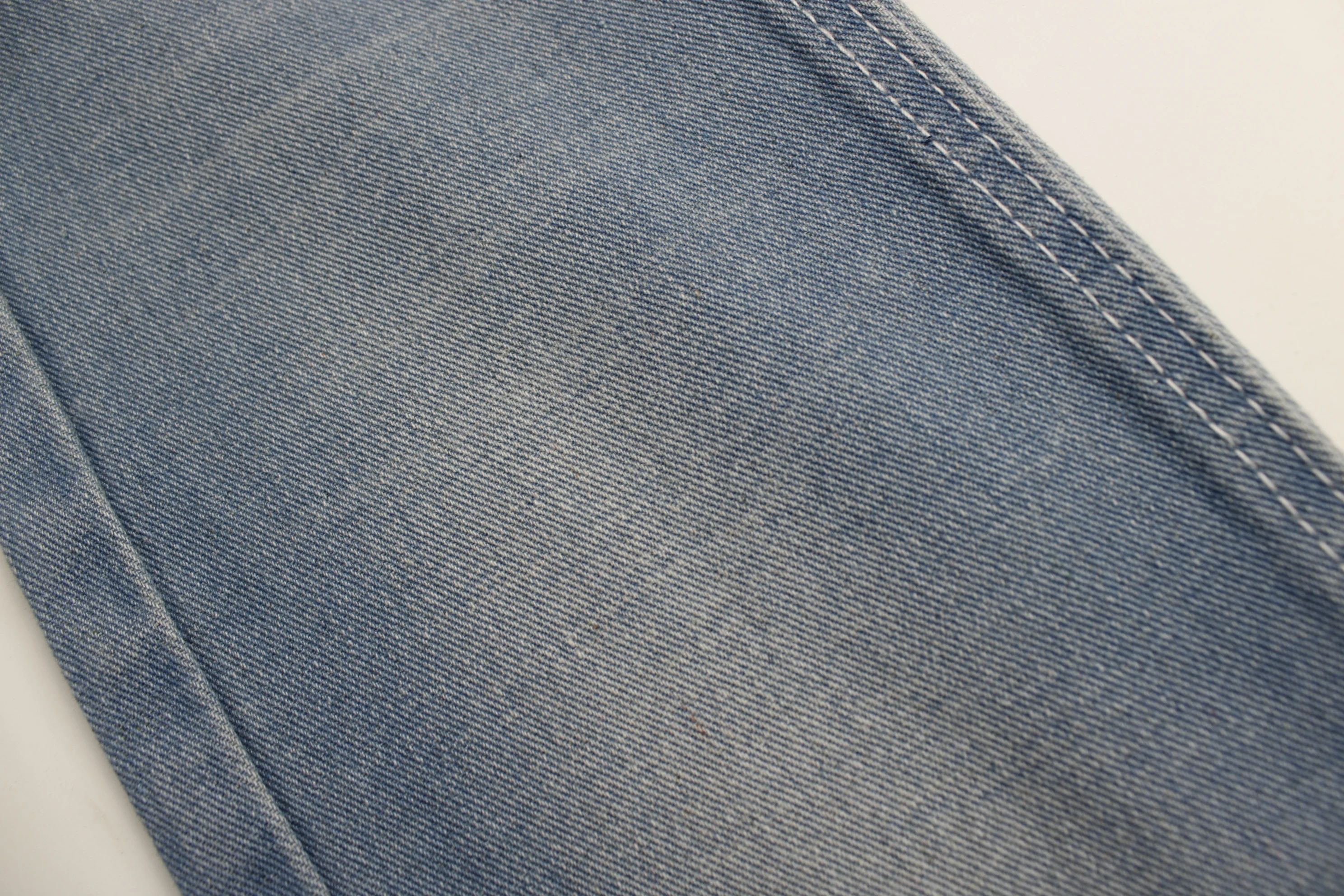 Very low  price  dark blue  Denim middle weight  rigid denim fabric for  jeans