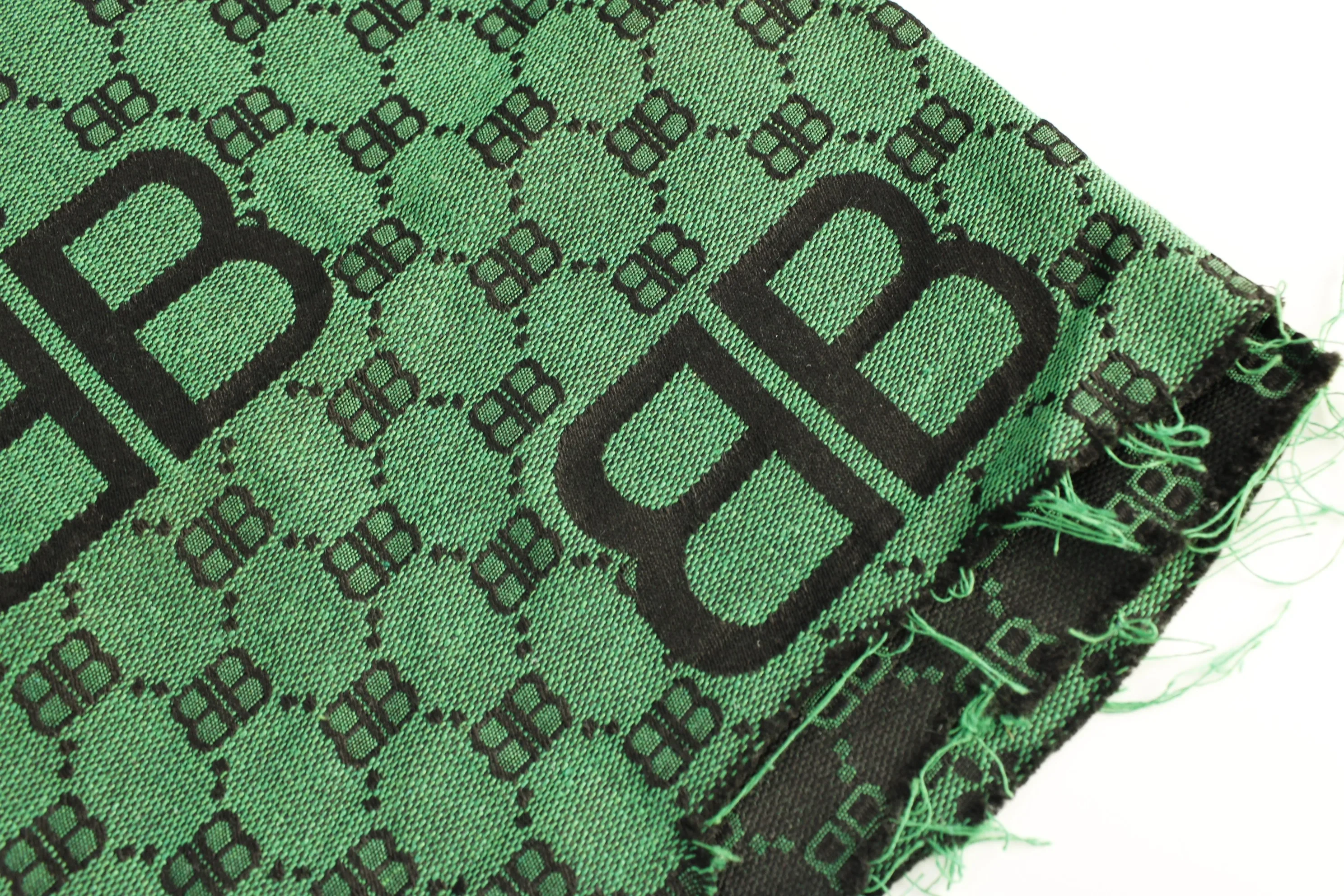 6.6  oz light weight suitable for coat fashion jacquard fabric 100% polyester