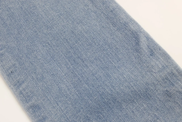 Competitive  price  dark blue  Denim middle weight cross hatch denim fabric for  jeans