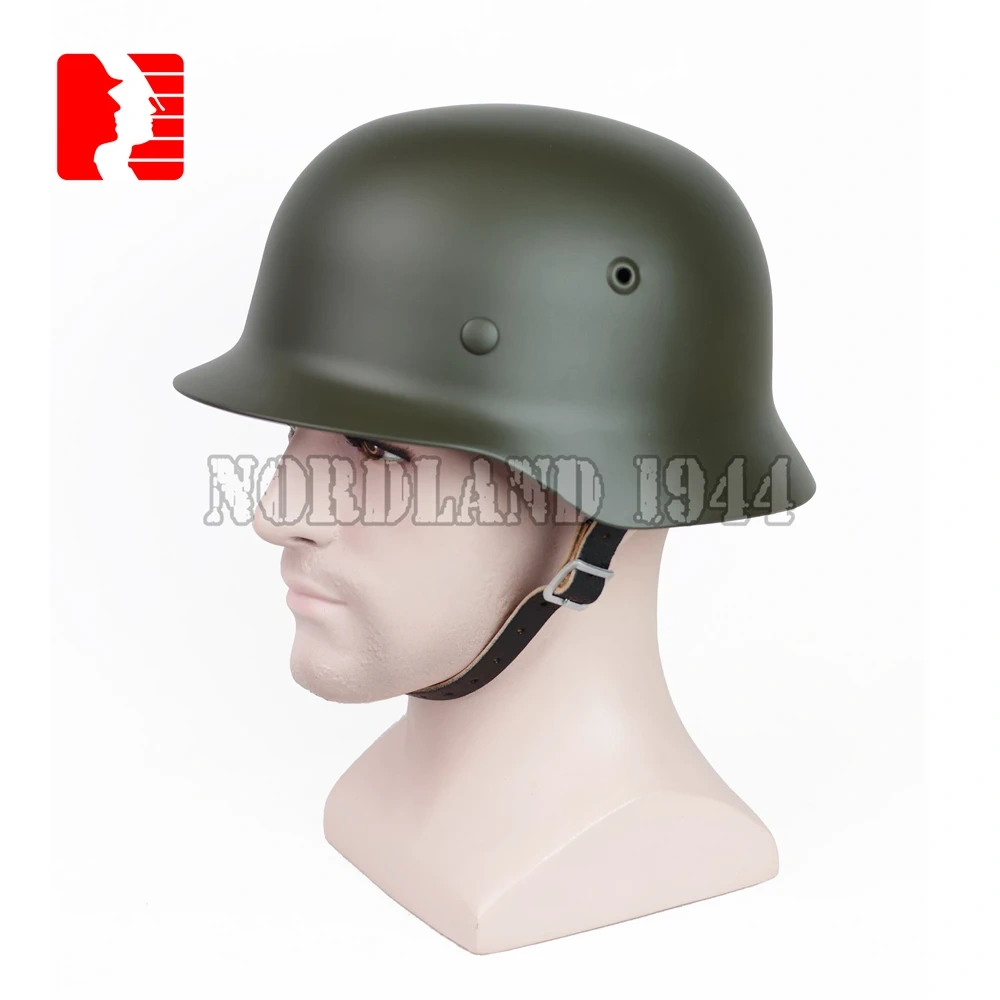 Reprodukcja niemieckiego hełmu M40 w kolorze szarym Nordland 1944