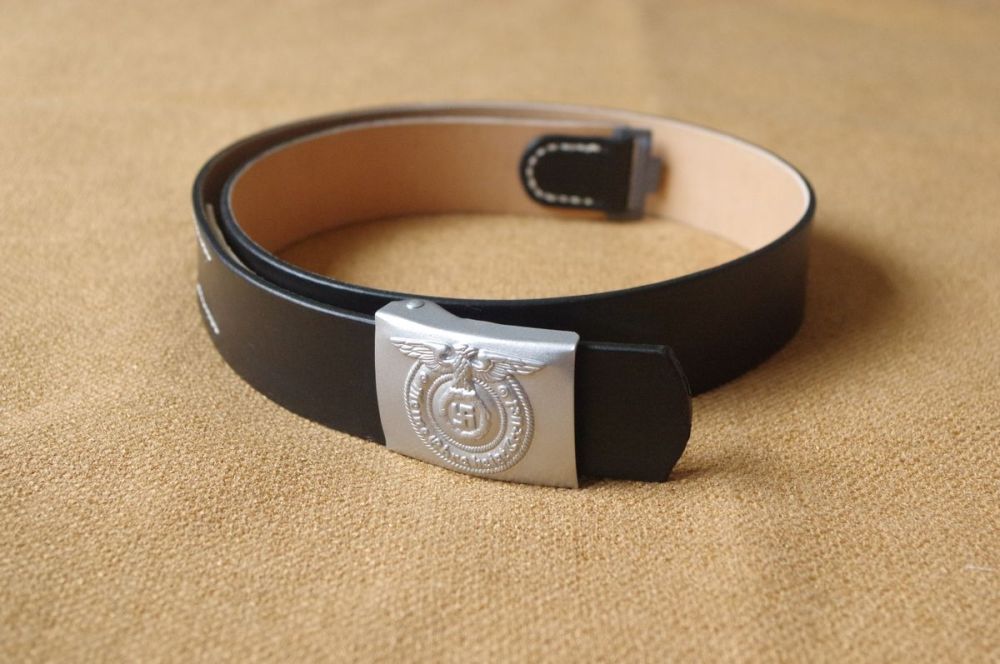 German Soldier Belt With Buckle