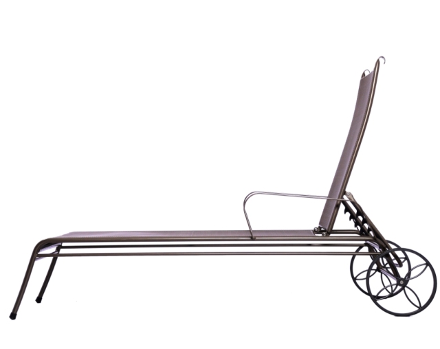 Outdoor lounge chair