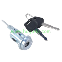 For Toyota Car Door Lock  69057-35030  69057-63110 69057-12340 For Corolla GeoPrizm 1998-2002