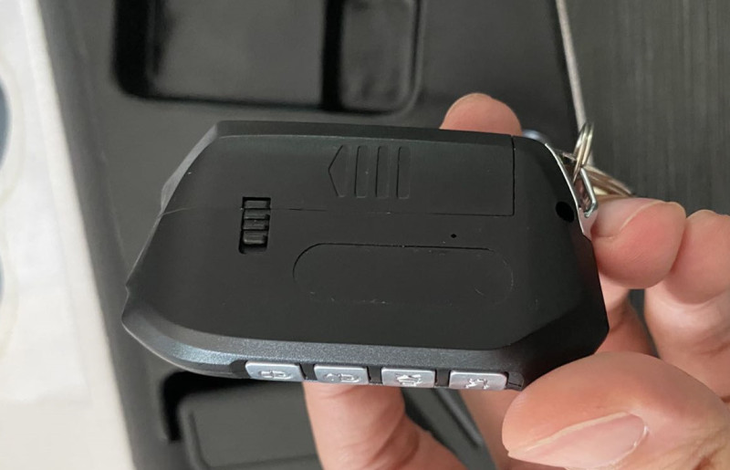 Applicable to all cars 1500 meters car two-way wireless car alarm system