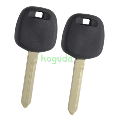For Toyota transponder key blank with TOY47 blade ,the chip slot is at the bottom of the key.