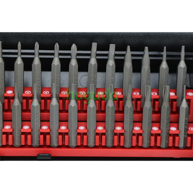 VESSEL Precision Screwdriver with 36 interchangeable blades