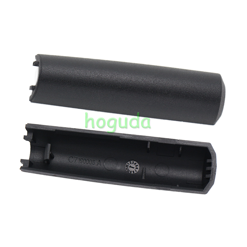 For VW MQB 3 button remote key shell with HU66/HU162T Blade ,The pin hole like the original key shell