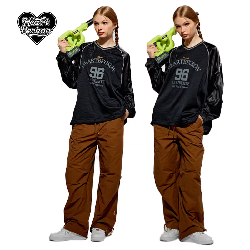 Heart Beckon Paint Sweatshirt 603069