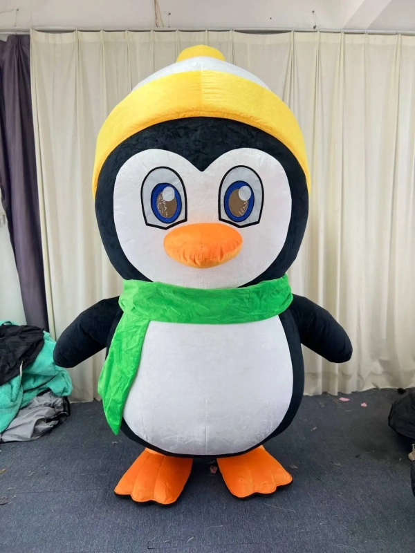 Hot Sale CE 2m/2.6m Plush Large inflatable Walking Animal Penguin Mascot cartoon Costumes For party for sale