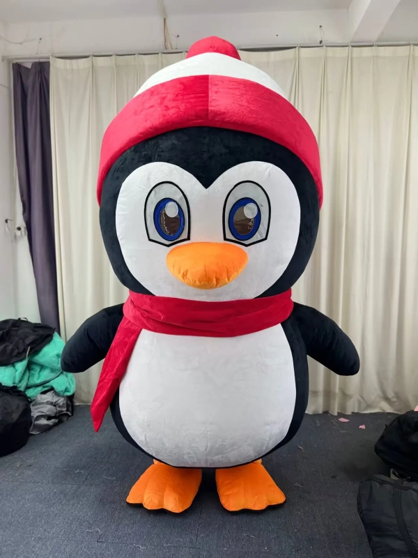 Hot Sale CE 2m/2.6m Plush Large inflatable Walking Animal Penguin Mascot cartoon Costumes For party for sale