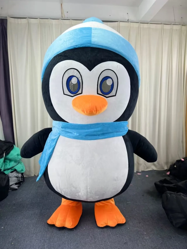 Hot Sale CE 2m/2.6m Plush Large inflatable Walking Animal Penguin Mascot cartoon Costumes For party for sale