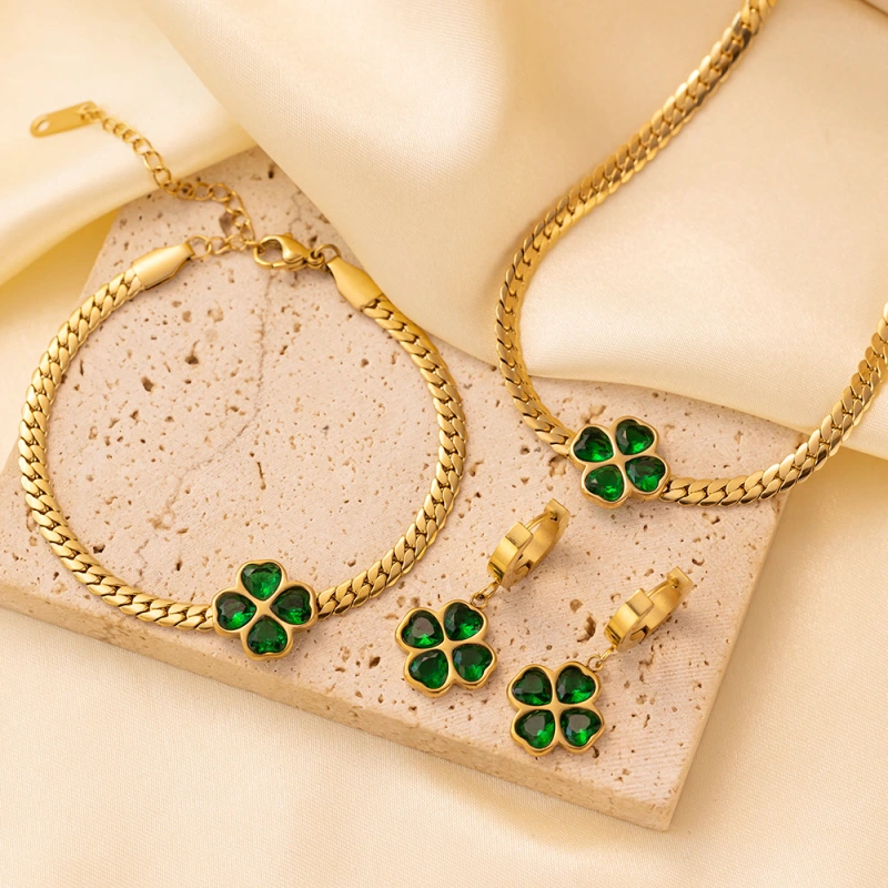 Conjunto de joyas, collar, pulsera y aretes de trébol de cuatro hojas esmeralda, collar de clavícula femenina, aretes versátiles de acero inoxidable que no se desvanecen