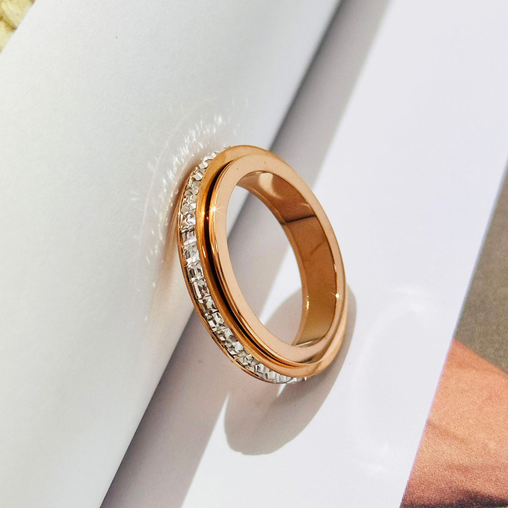 Fila única de diamantes cuadrados de estilo moderno, círculo giratorio doble, el tiempo viene y gira, anillo giratorio, anillo de pareja con aliento de bebé  ACRSS/05-39